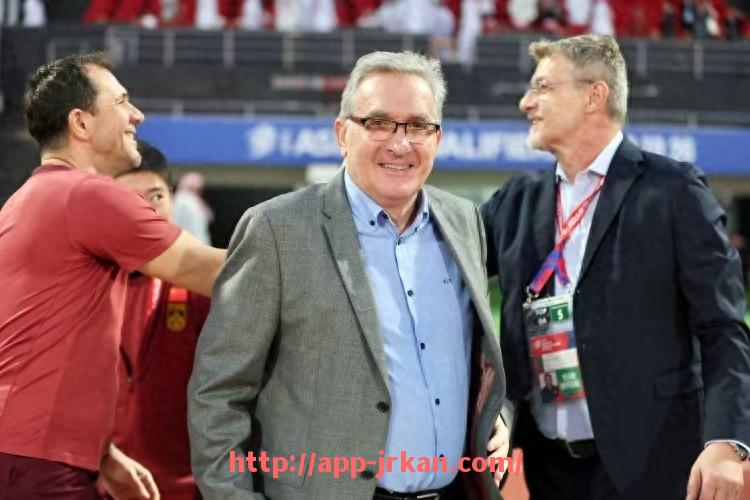 jrkan直播-德甲的球队分布和实力排名分别呈现了怎样的地域和竞技特点？（德甲比较著名的球队搜狐）